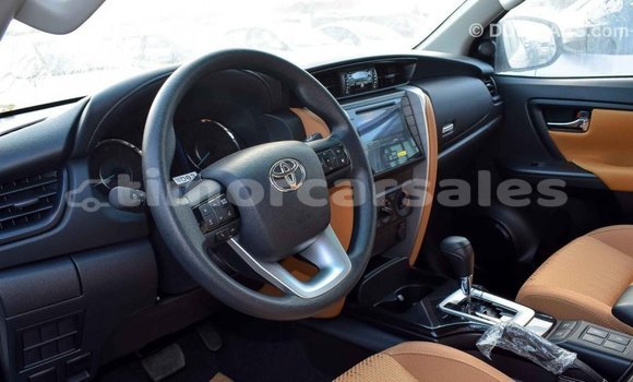 Buy Import Toyota Fortuner White Car in Import - Dubai in Aileu Buy Import Toyota Fortuner White Car in Import - Dubai in Aileu