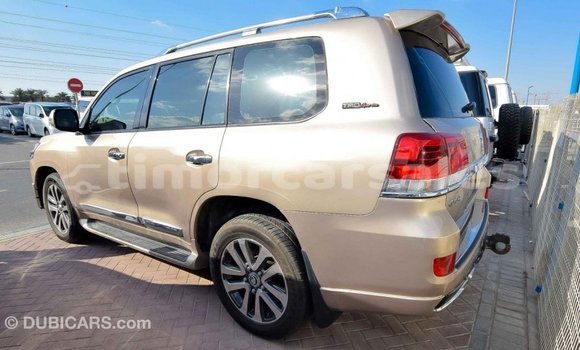 Buy Import Toyota Land Cruiser Other Car in Import - Dubai in Aileu Buy Import Toyota Land Cruiser Other Car in Import - Dubai in Aileu