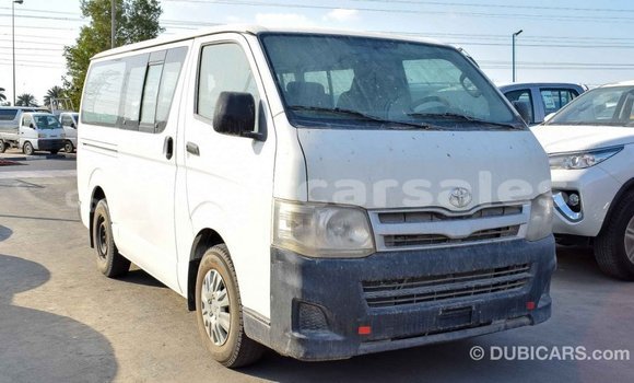 Buy Import Toyota Hiace White Car in Import - Dubai in Aileu Buy Import Toyota Hiace White Car in Import - Dubai in Aileu