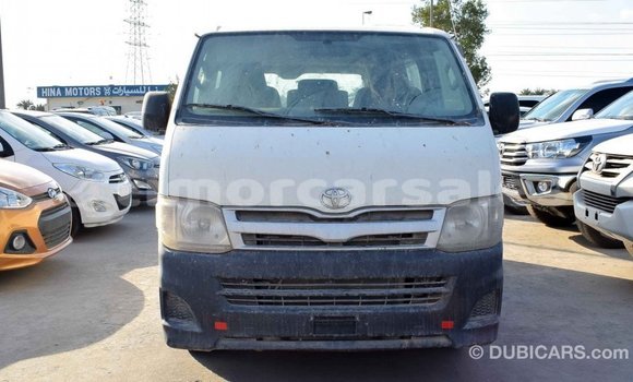 Buy Import Toyota Hiace White Car in Import - Dubai in Aileu Buy Import Toyota Hiace White Car in Import - Dubai in Aileu