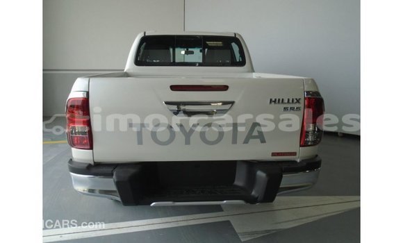 Buy Import Toyota Hilux White Car in Import - Dubai in Aileu Buy Import Toyota Hilux White Car in Import - Dubai in Aileu