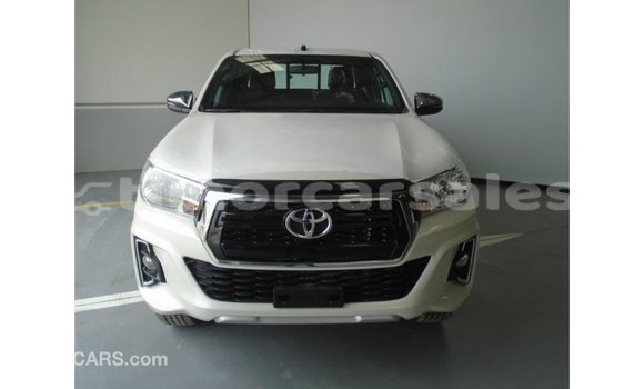 Buy Import Toyota Hilux White Car in Import - Dubai in Aileu Buy Import Toyota Hilux White Car in Import - Dubai in Aileu