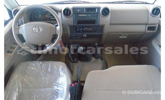 Buy Import Toyota Land Cruiser White Car in Import - Dubai in Aileu Buy Import Toyota Land Cruiser White Car in Import - Dubai in Aileu