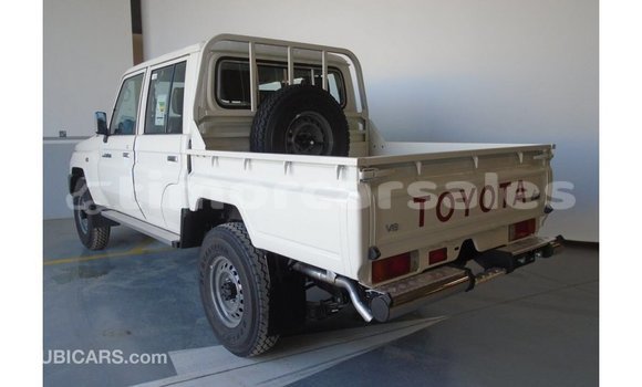 Buy Import Toyota Land Cruiser White Car in Import - Dubai in Aileu Buy Import Toyota Land Cruiser White Car in Import - Dubai in Aileu