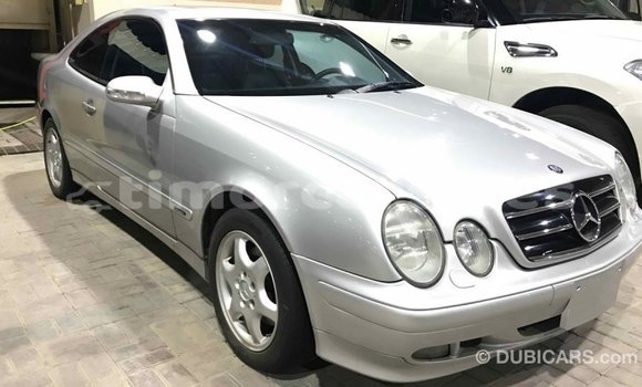 Buy Import Mercedes-Benz 190 (W201) Other Car in Import - Dubai in Aileu Buy Import Mercedes-Benz 190 (W201) Other Car in Import - Dubai in Aileu