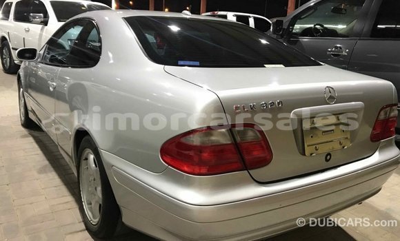 Buy Import Mercedes-Benz 190 (W201) Other Car in Import - Dubai in Aileu Buy Import Mercedes-Benz 190 (W201) Other Car in Import - Dubai in Aileu