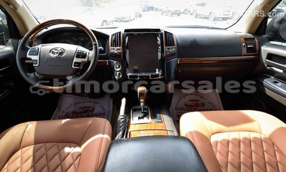Buy Import Toyota Land Cruiser Black Car in Import - Dubai in Aileu Buy Import Toyota Land Cruiser Black Car in Import - Dubai in Aileu