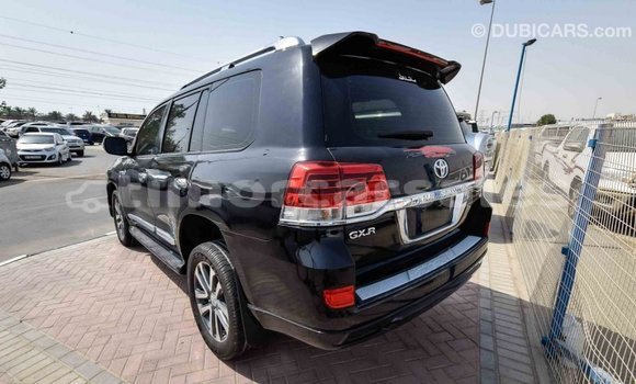 Buy Import Toyota Land Cruiser Black Car in Import - Dubai in Aileu Buy Import Toyota Land Cruiser Black Car in Import - Dubai in Aileu