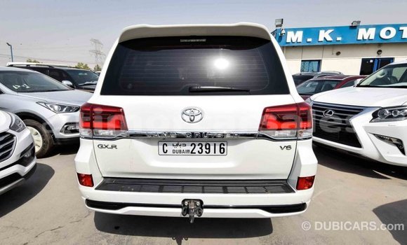 Buy Import Toyota Land Cruiser White Car in Import - Dubai in Aileu Buy Import Toyota Land Cruiser White Car in Import - Dubai in Aileu