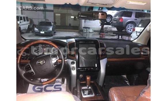 Buy Import Toyota Land Cruiser Black Car in Import - Dubai in Aileu Buy Import Toyota Land Cruiser Black Car in Import - Dubai in Aileu