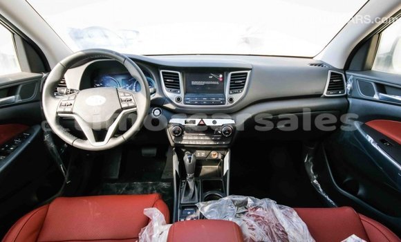 Buy Import Hyundai Tucson White Car in Import - Dubai in Aileu Buy Import Hyundai Tucson White Car in Import - Dubai in Aileu