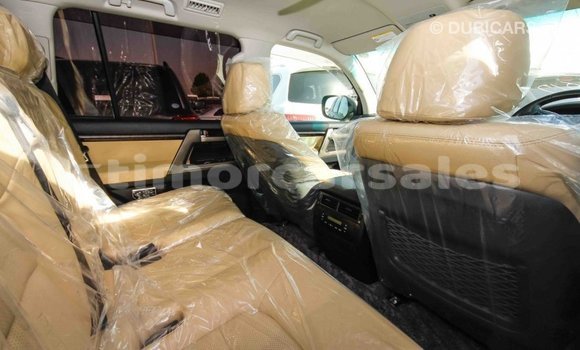 Buy Import Toyota Land Cruiser Black Car in Import - Dubai in Aileu Buy Import Toyota Land Cruiser Black Car in Import - Dubai in Aileu