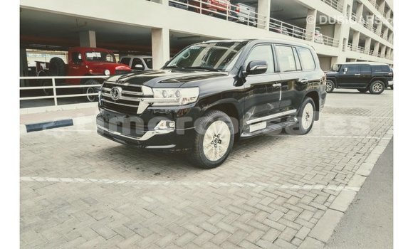 Buy Import Toyota Land Cruiser Black Car in Import - Dubai in Aileu Buy Import Toyota Land Cruiser Black Car in Import - Dubai in Aileu