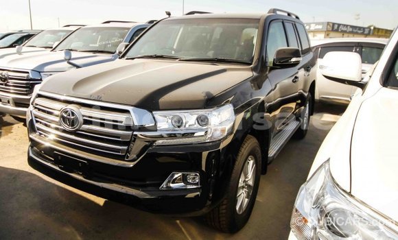 Buy Import Toyota Land Cruiser Black Car in Import - Dubai in Aileu Buy Import Toyota Land Cruiser Black Car in Import - Dubai in Aileu