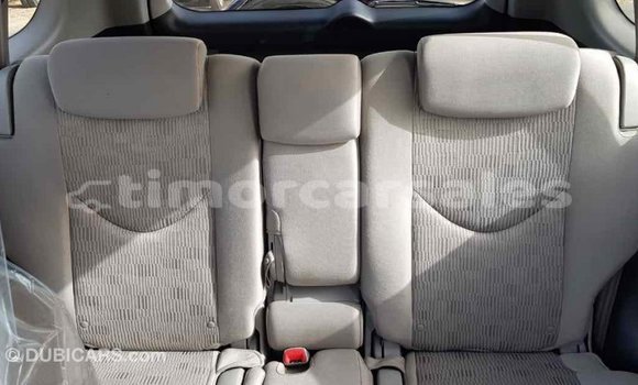 Buy Import Toyota RAV4 Green Car in Import - Dubai in Aileu Buy Import Toyota RAV4 Green Car in Import - Dubai in Aileu