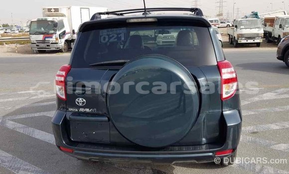Buy Import Toyota RAV4 Green Car in Import - Dubai in Aileu Buy Import Toyota RAV4 Green Car in Import - Dubai in Aileu