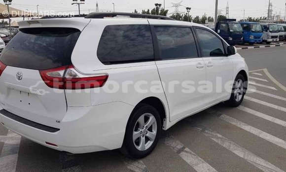 Buy Import Toyota Sienna White Car in Import - Dubai in Aileu Buy Import Toyota Sienna White Car in Import - Dubai in Aileu