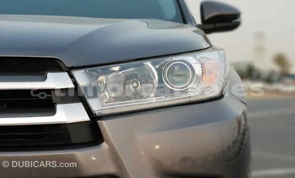 Buy Import Toyota Highlander Other Car in Import - Dubai in Aileu Buy Import Toyota Highlander Other Car in Import - Dubai in Aileu
