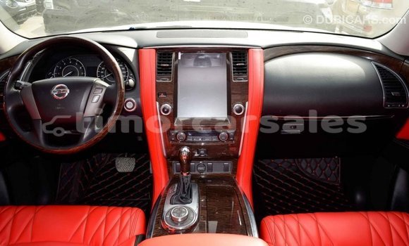 Buy Import Nissan Patrol White Car in Import - Dubai in Aileu Buy Import Nissan Patrol White Car in Import - Dubai in Aileu