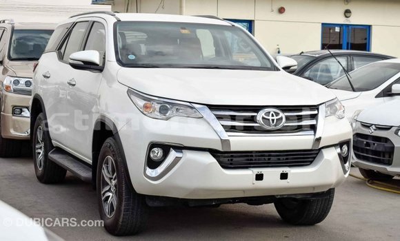 Buy Import Toyota Fortuner White Car in Import - Dubai in Aileu Buy Import Toyota Fortuner White Car in Import - Dubai in Aileu
