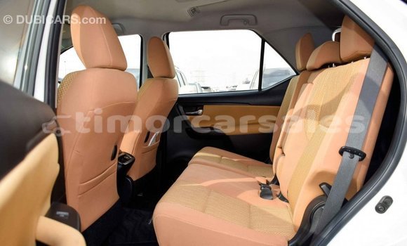 Buy Import Toyota Fortuner White Car in Import - Dubai in Aileu Buy Import Toyota Fortuner White Car in Import - Dubai in Aileu