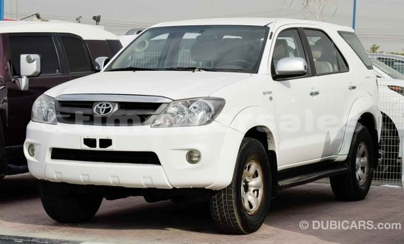Buy Import Toyota Fortuner White Car in Import - Dubai in Aileu Buy Import Toyota Fortuner White Car in Import - Dubai in Aileu