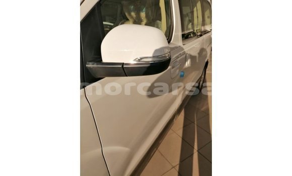 Buy Import Hyundai Accent White Car in Import - Dubai in Aileu Buy Import Hyundai Accent White Car in Import - Dubai in Aileu