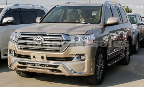 Buy Import Toyota Land Cruiser Other Car in Import - Dubai in Aileu Buy Import Toyota Land Cruiser Other Car in Import - Dubai in Aileu