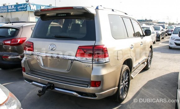 Buy Import Toyota Land Cruiser Other Car in Import - Dubai in Aileu Buy Import Toyota Land Cruiser Other Car in Import - Dubai in Aileu