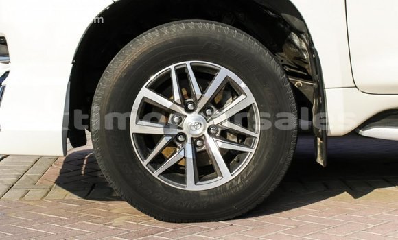 Buy Import Toyota Prado White Car in Import - Dubai in Aileu Buy Import Toyota Prado White Car in Import - Dubai in Aileu