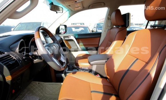Buy Import Toyota Prado White Car in Import - Dubai in Aileu Buy Import Toyota Prado White Car in Import - Dubai in Aileu