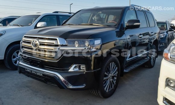Buy Import Toyota Land Cruiser Black Car in Import - Dubai in Aileu Buy Import Toyota Land Cruiser Black Car in Import - Dubai in Aileu