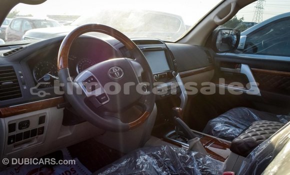 Buy Import Toyota Land Cruiser Black Car in Import - Dubai in Aileu Buy Import Toyota Land Cruiser Black Car in Import - Dubai in Aileu