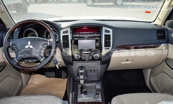 Buy Import Mitsubishi Pajero White Car in Import - Dubai in Aileu Buy Import Mitsubishi Pajero White Car in Import - Dubai in Aileu