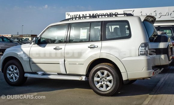 Buy Import Mitsubishi Pajero White Car in Import - Dubai in Aileu Buy Import Mitsubishi Pajero White Car in Import - Dubai in Aileu