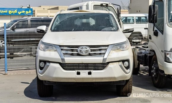 Buy Import Toyota Fortuner White Car in Import - Dubai in Aileu Buy Import Toyota Fortuner White Car in Import - Dubai in Aileu