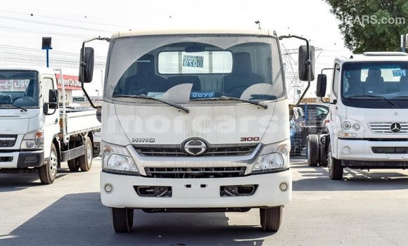 Buy Import Hino 300 Series White Truck in Import - Dubai in Aileu Buy Import Hino 300 Series White Truck in Import - Dubai in Aileu