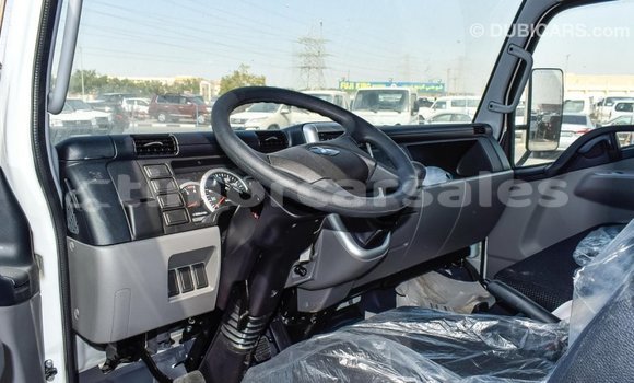 Buy Import Mitsubishi L400 White Truck in Import - Dubai in Aileu Buy Import Mitsubishi L400 White Truck in Import - Dubai in Aileu