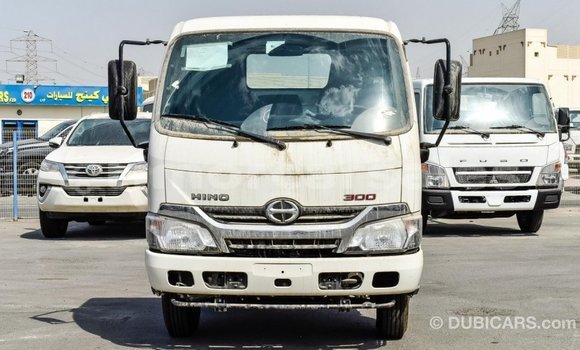 Buy Import Hino 300 Series White Truck in Import - Dubai in Aileu Buy Import Hino 300 Series White Truck in Import - Dubai in Aileu