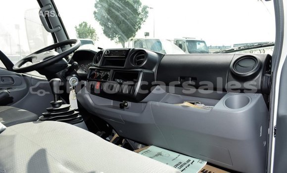 Buy Import Hino 300 Series White Truck in Import - Dubai in Aileu Buy Import Hino 300 Series White Truck in Import - Dubai in Aileu