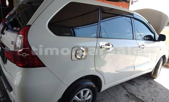 Acheter Occasion Voiture Toyota Avanza Blanc à Dili, Dili Acheter Occasion Voiture Toyota Avanza Blanc à Dili, Dili