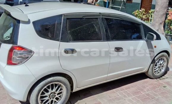 Acheter Occasion Voiture Honda Fit Blanc à Dili, Dili Acheter Occasion Voiture Honda Fit Blanc à Dili, Dili