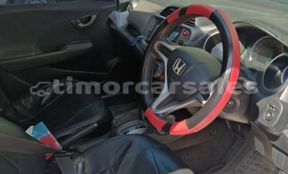 Acheter Occasion Voiture Honda Fit Blanc à Dili, Dili Acheter Occasion Voiture Honda Fit Blanc à Dili, Dili