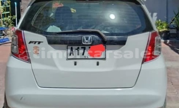 Acheter Occasion Voiture Honda Fit Blanc à Dili, Dili Acheter Occasion Voiture Honda Fit Blanc à Dili, Dili