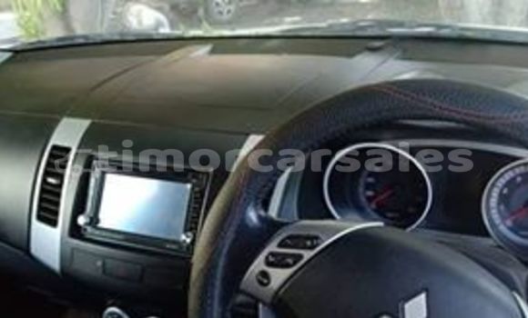 Buy Used Mitsubishi Outlander Silver Car in Dili in Dili Buy Used Mitsubishi Outlander Silver Car in Dili in Dili