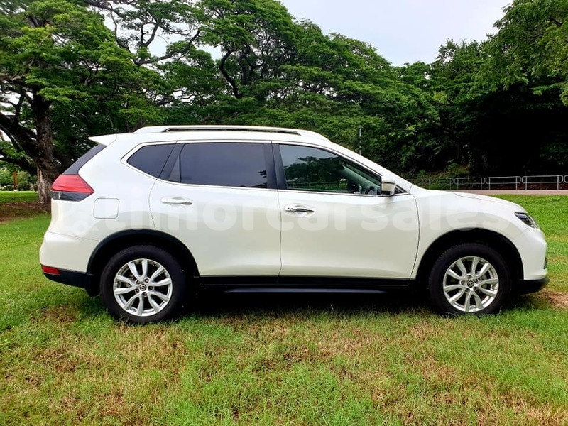 Big with watermark nissan x trail dili dili 2107