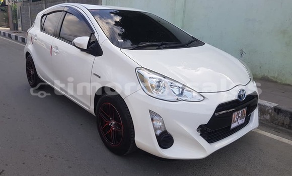 Buy Used Toyota Aqua White Car in Dili in Dili Buy Used Toyota Aqua White Car in Dili in Dili