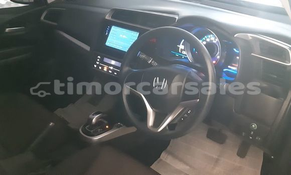 Buy Used Honda Fit White Car in Dili in Dili Buy Used Honda Fit White Car in Dili in Dili