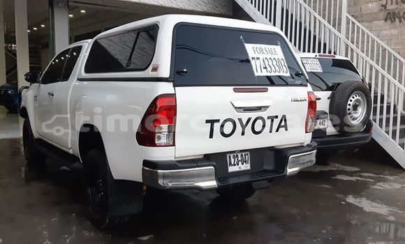 Buy Used Toyota Hilux White Car in Dili in Dili Buy Used Toyota Hilux White Car in Dili in Dili