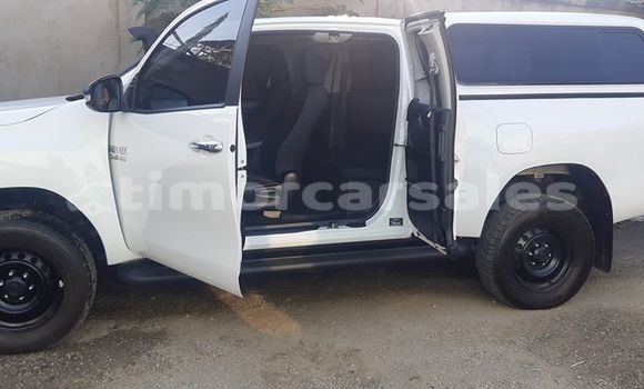 Buy Used Toyota Hilux White Car in Dili in Dili Buy Used Toyota Hilux White Car in Dili in Dili